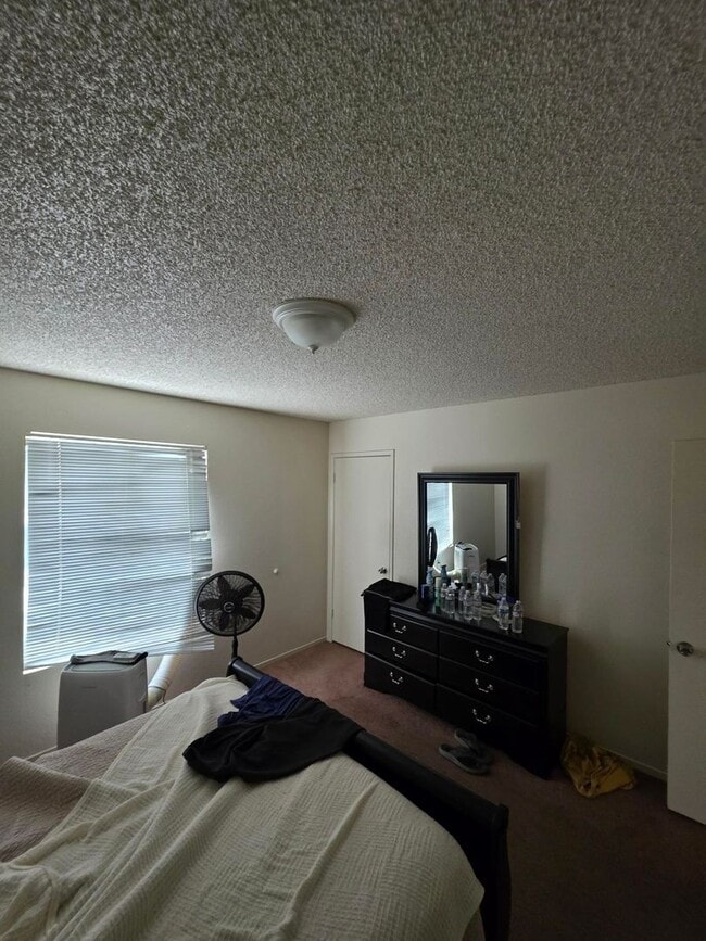 Building Photo - 1401 Cimarron Ct