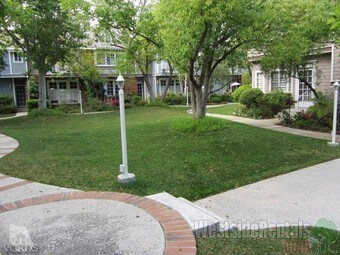 Courtyard - 18135 Burbank Blvd