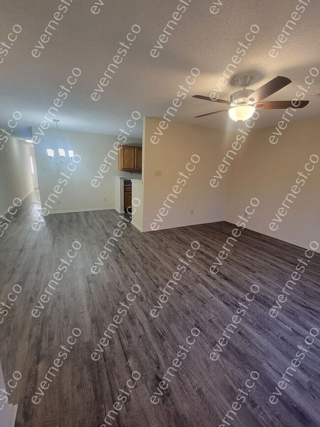 Building Photo - 870 Barrington Woods Cove