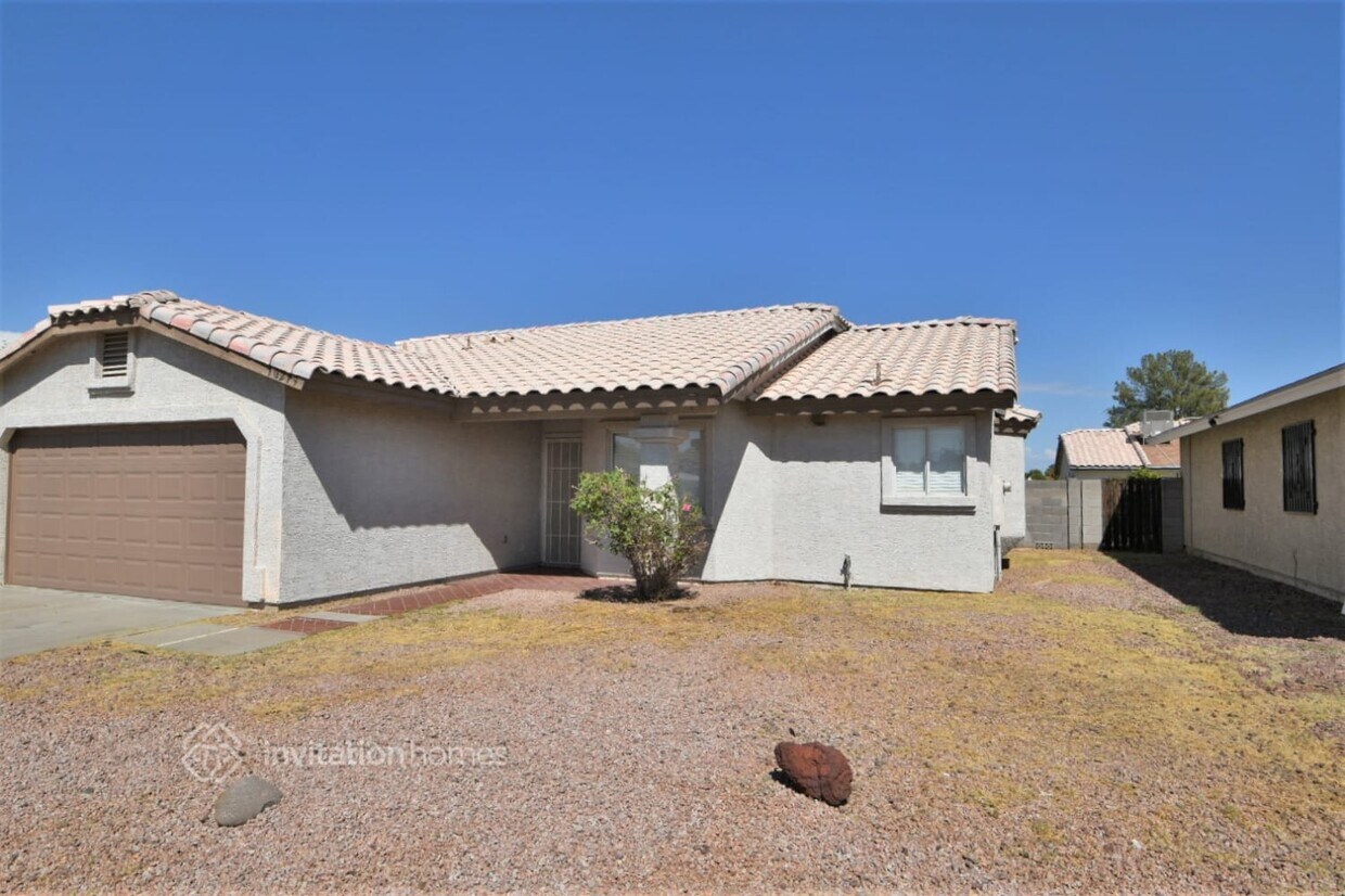 Primary Photo - 10219 N 89th Ave