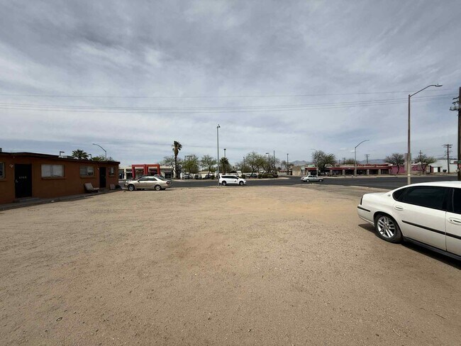 Foto del edificio - 4904 S 13th Ave