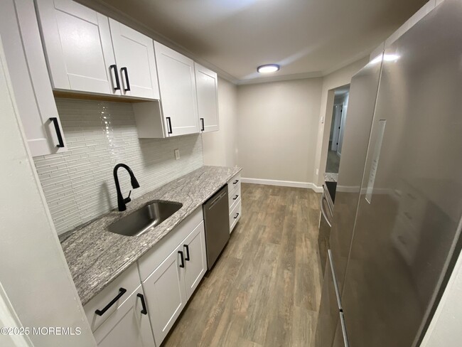 Foto del edificio - 160 Cross Slope Ct