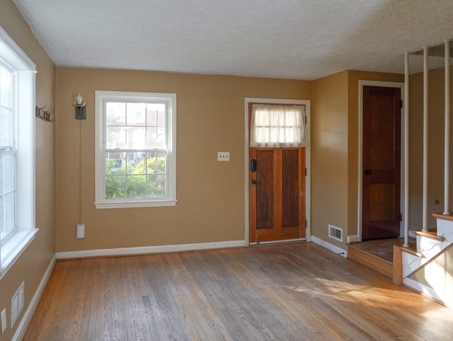 Sala de entrada - 7141 Greenwood Ave