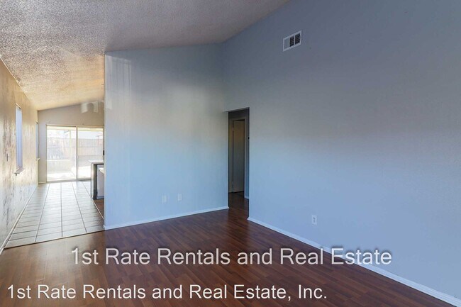 Foto del edificio - 2 br, 1 bath House - 12181 Hythe St