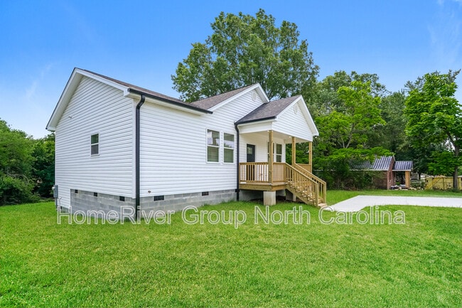 Building Photo - 603 Lee St