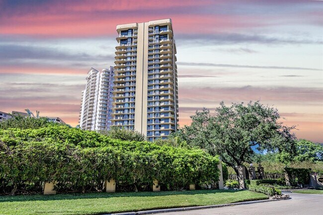 Foto del edificio - 3350 McCue Rd