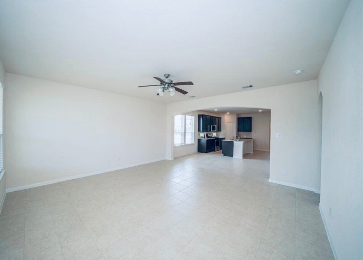 Foto del edificio - 21710 Black Owl Dr