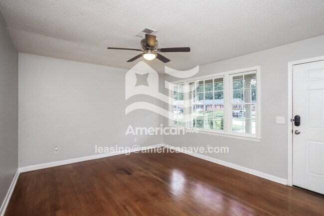 Foto del edificio - 4340 Crestlite Dr