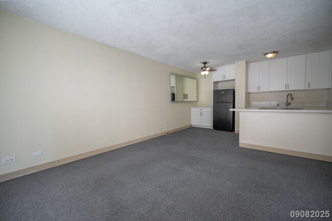 Foto del edificio - $3,200/mo / 2BR / 1BA • 755 SF • 1 Assigne...