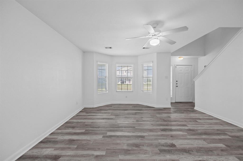 Foto principal - 23422 High Point St