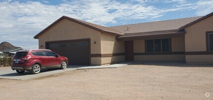 Building Photo - 2179 W Virgil Dr