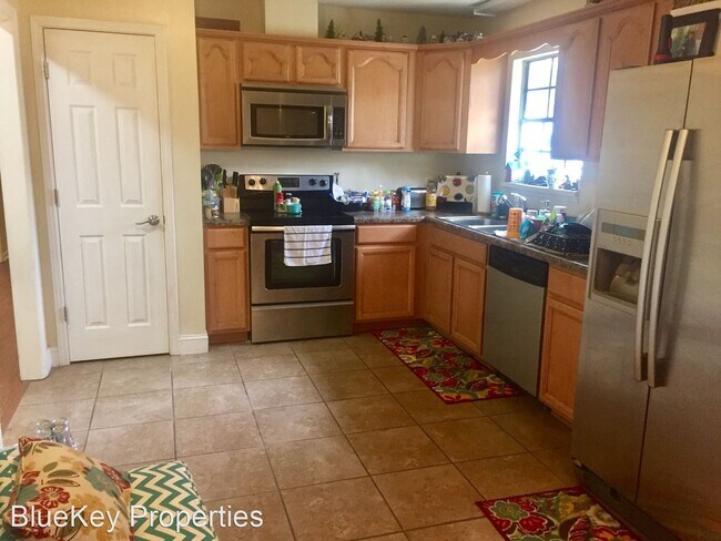 Building Photo - 3 br, 2 bath House - 131 Green Drive