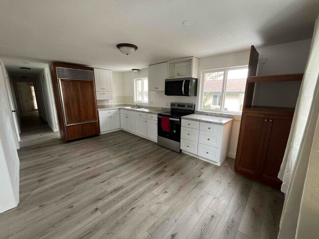 5513 Monument Point Rd