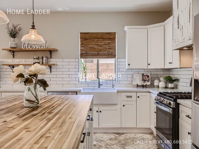 Foto del edificio - 29683 N 69th Dr