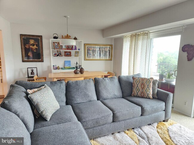 Foto del edificio - 9039 Sligo Creek Pkwy