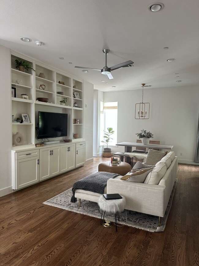 Building Photo - 5705 Bryan Pkwy