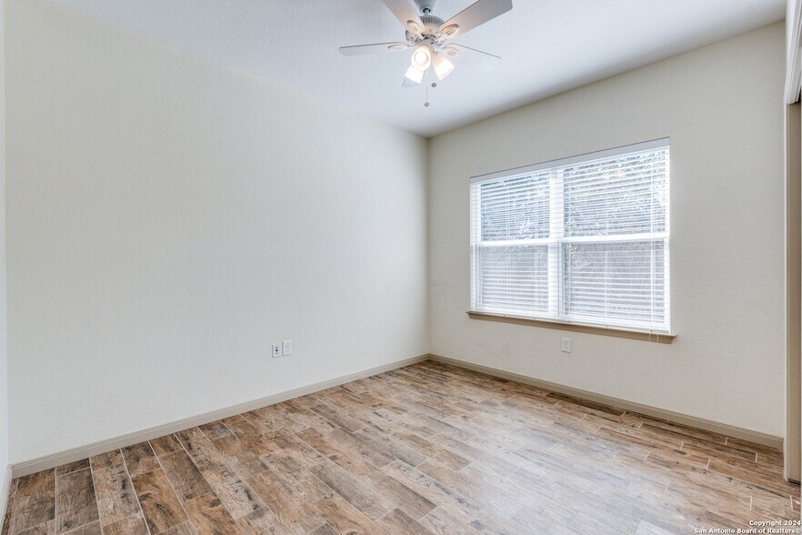 APT-016　ベジット 2336 Hornsby, Spring Branch, TX 78070 | Apartments.com