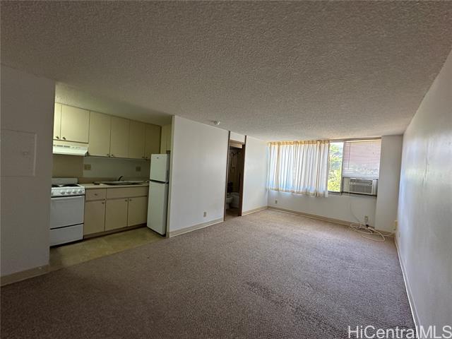 Building Photo - 1060 Kamehameha Hwy