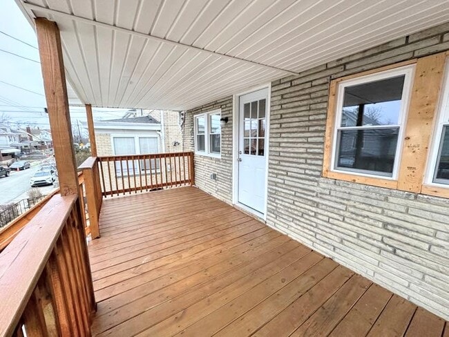 Building Photo - 1337 Methyl St