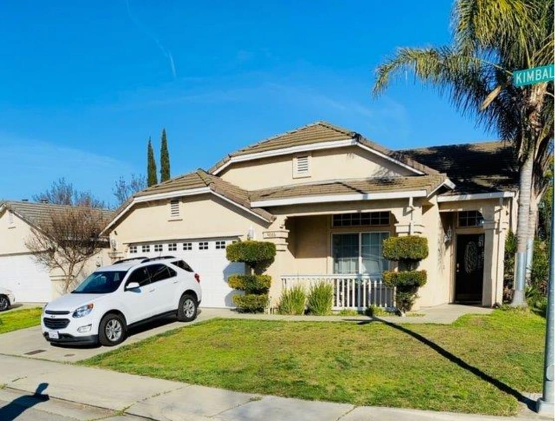 Primary Photo - 3bd 2bth in a peaceful neighborhood. Freshly painted! Move in ready. Apply now!!