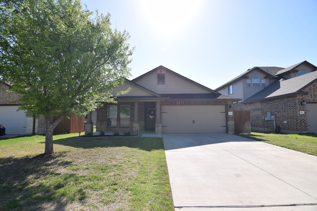 Primary Photo - 1411 Amber Dawn Dr