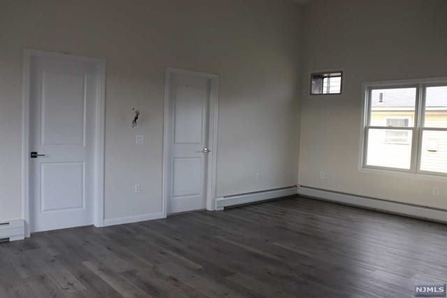 Building Photo - 162 Rothwell Ave