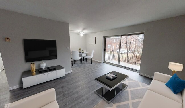 Building Photo - Prima Villa