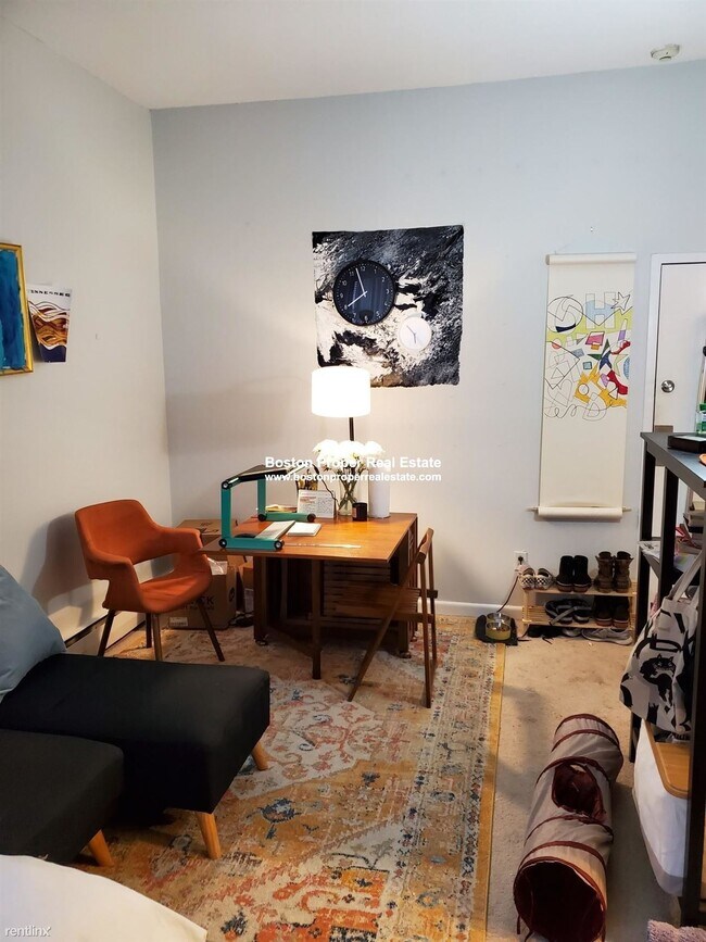 Building Photo - Studio, 1 bath  - 172 Saint Botolph St 5