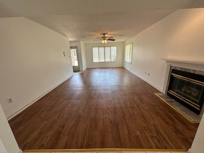 Building Photo - 5007 W Georgetown Dr