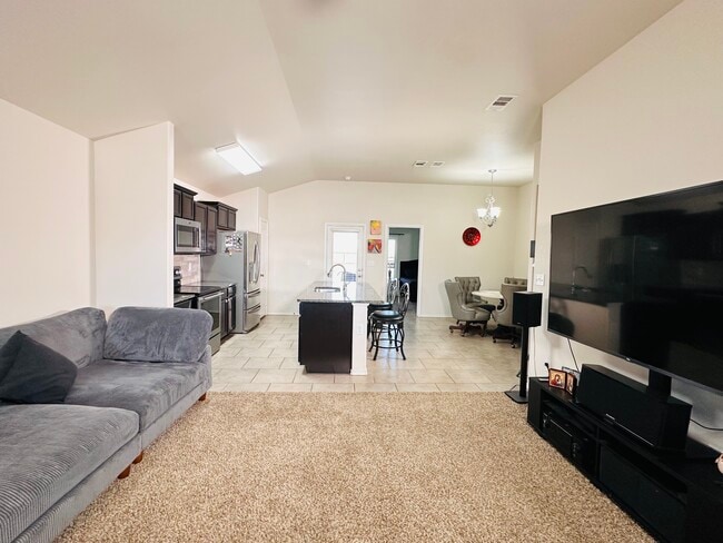 Building Photo - 1605 Revolution Dr