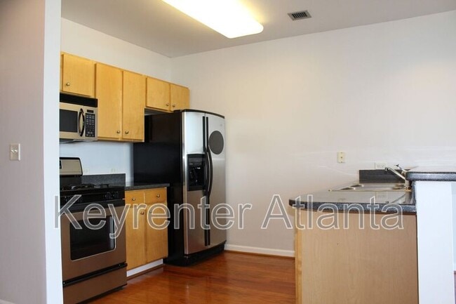Foto del edificio - 115 W Peachtree Pl NW