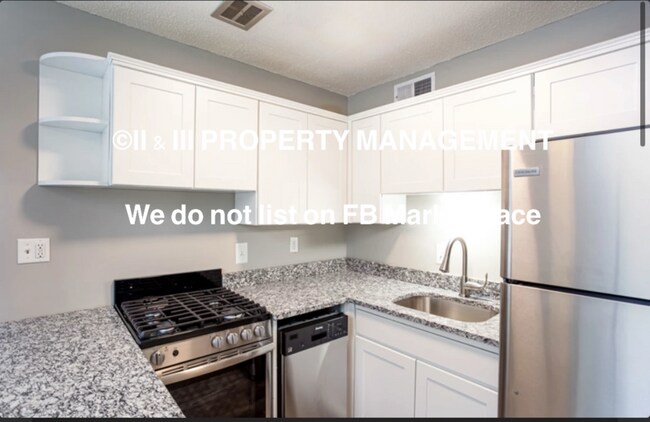 Foto del edificio - 512 Splitlog Ave