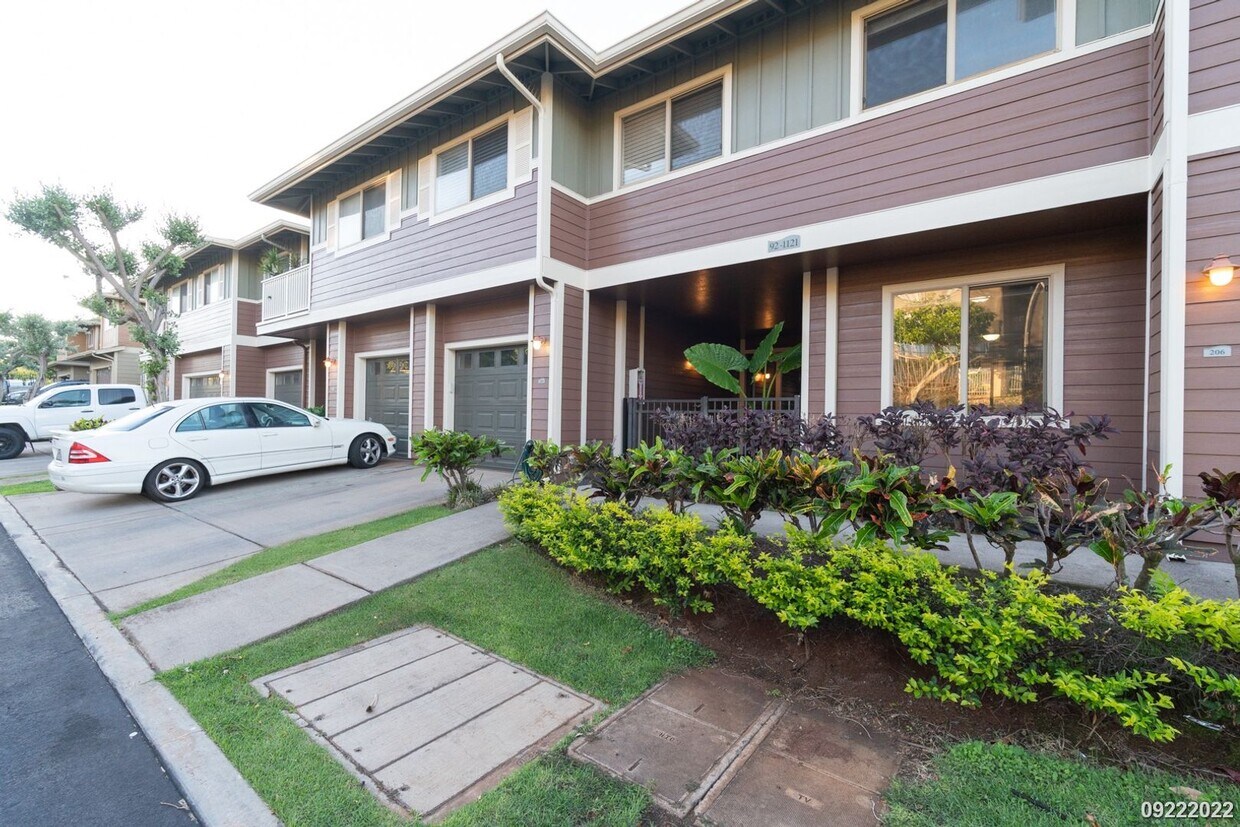 Rarely Available 3BR/3BA/Fully fenced in b... House Rental in Kapolei, HI