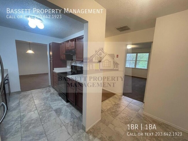 Photo - 30 Stoneycrest Dr Apartment