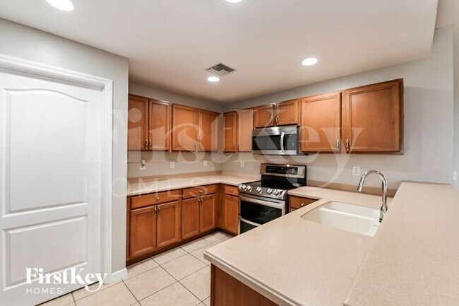 Foto del edificio - 2834 NW 19th Ave