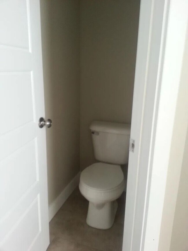 Building Photo - Saratoga Springs Home