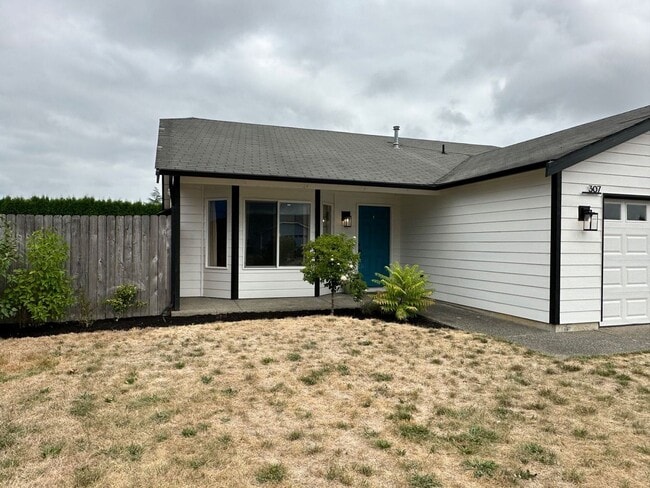 Building Photo - Cozy 3-bedroom rambler in Village Green av...