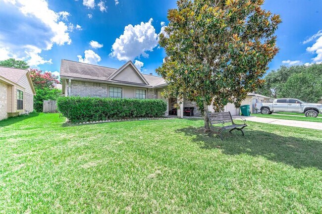 Building Photo - 21423 Golden Dove Dr