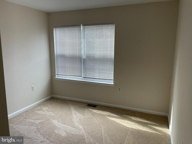 Foto del edificio - 2635 Warren Way