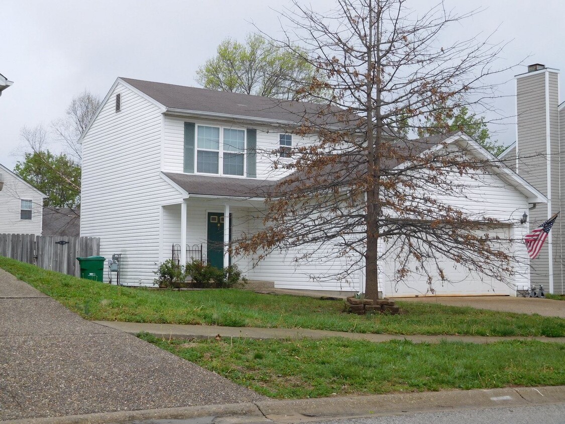 Primary Photo - 3 br, 2.5 bath House - 4818 Middlesex Drive
