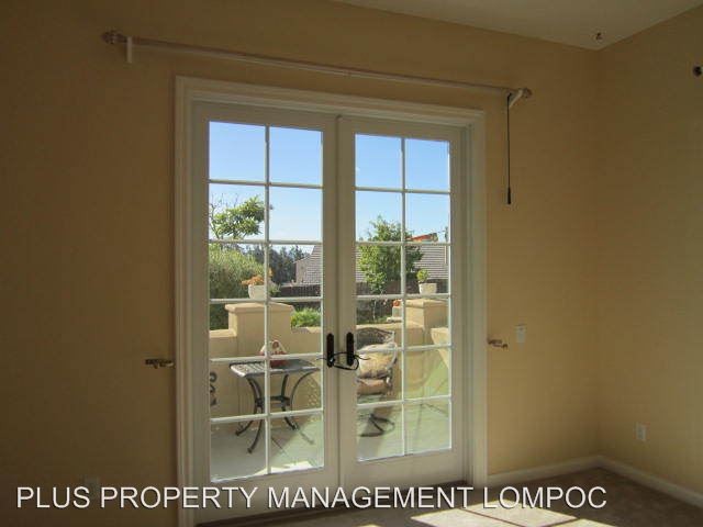 Building Photo - 4 br, 4 bath House - 628 Celestial Way