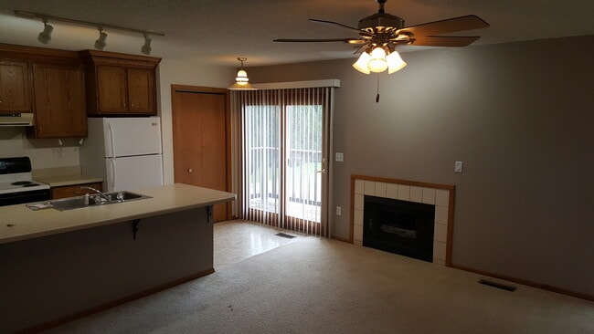 Building Photo - 3108 Mohawk Dr