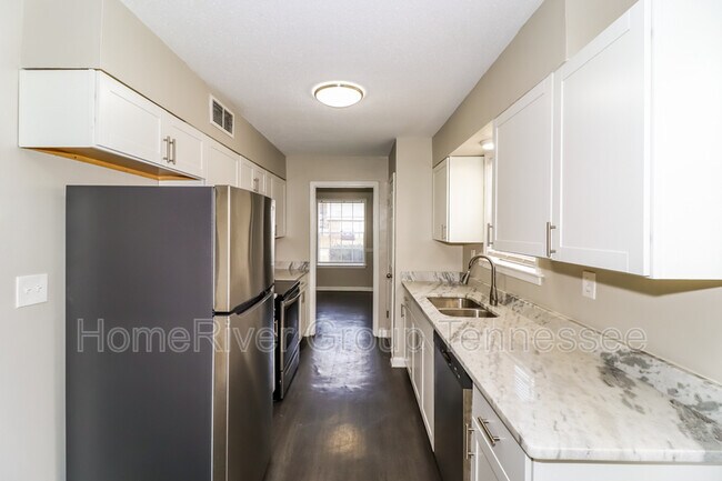 Building Photo - 5331 Steuben Dr