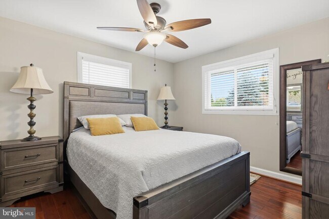 Building Photo - 7137 Murray Ln