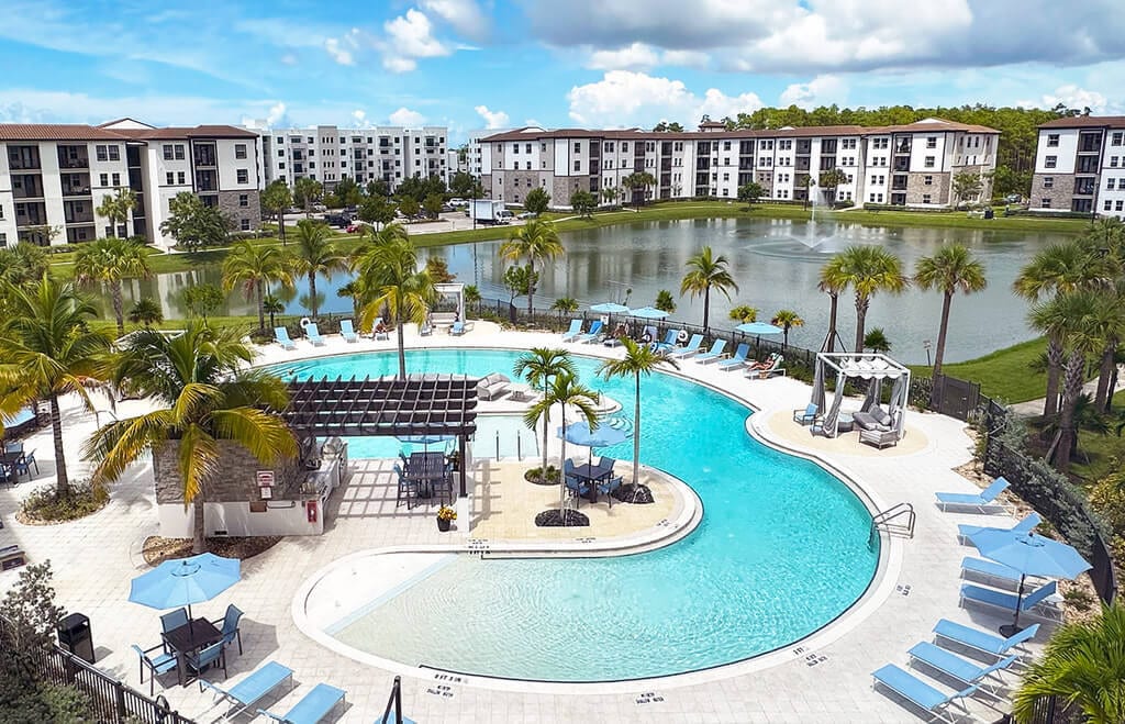 Foto principal - Legacy Naples Apartments