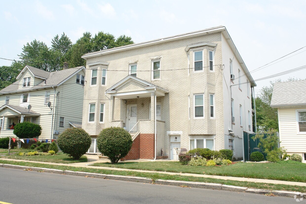 Foto del edificio - 337-339 W Clay Ave