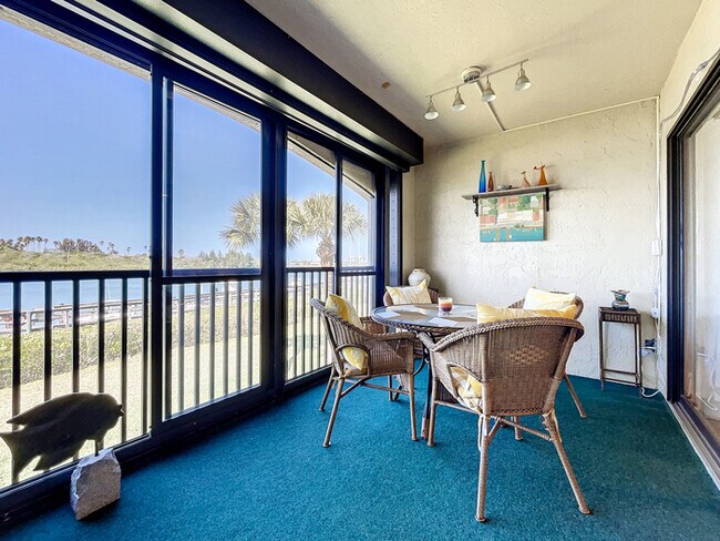 Foto del edificio - 462 Bouchelle Dr