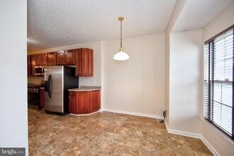 Building Photo - 5035 Woods Line Dr