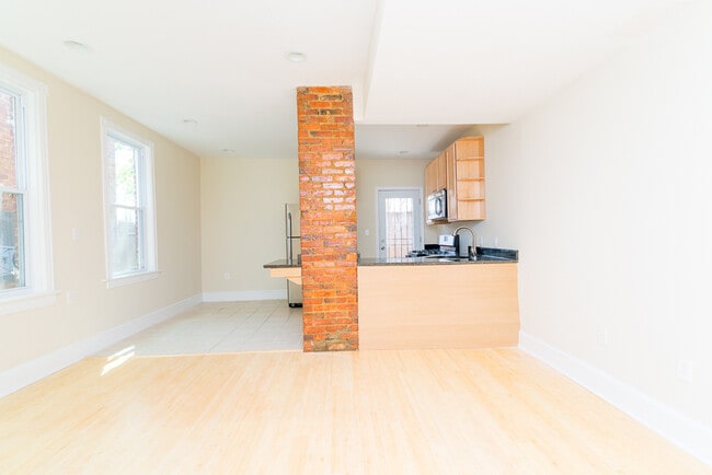 Building Photo - 1603 A St SE
