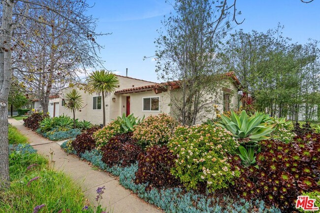 Foto del edificio - 8871 Gibson St